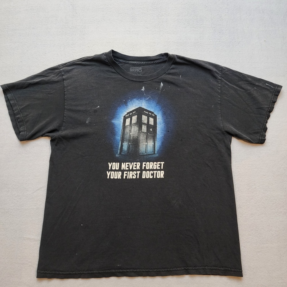 Doctor Who TARDIS First Doctor Graphic T-Shirt Black Distressed Thrashed Mens L